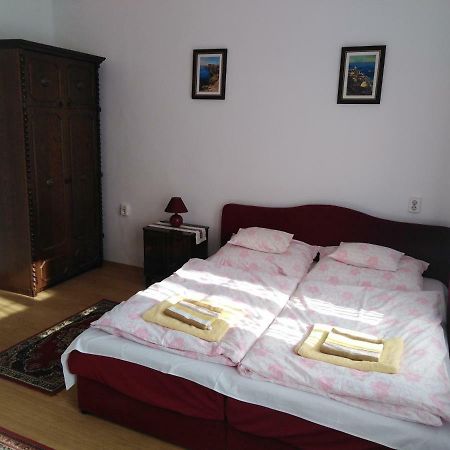 Orgona Vendeghaz Miskolc Apartment Exterior photo