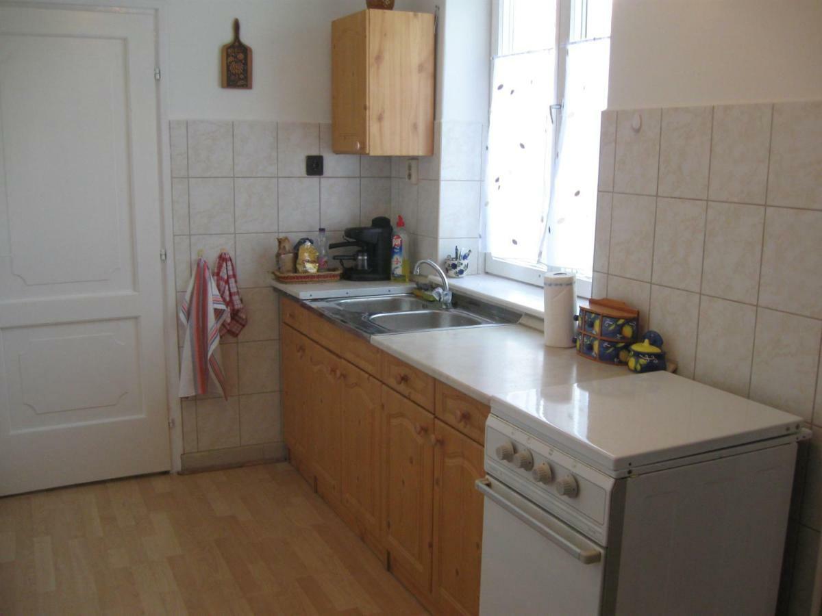 Orgona Vendeghaz Miskolc Apartment Exterior photo