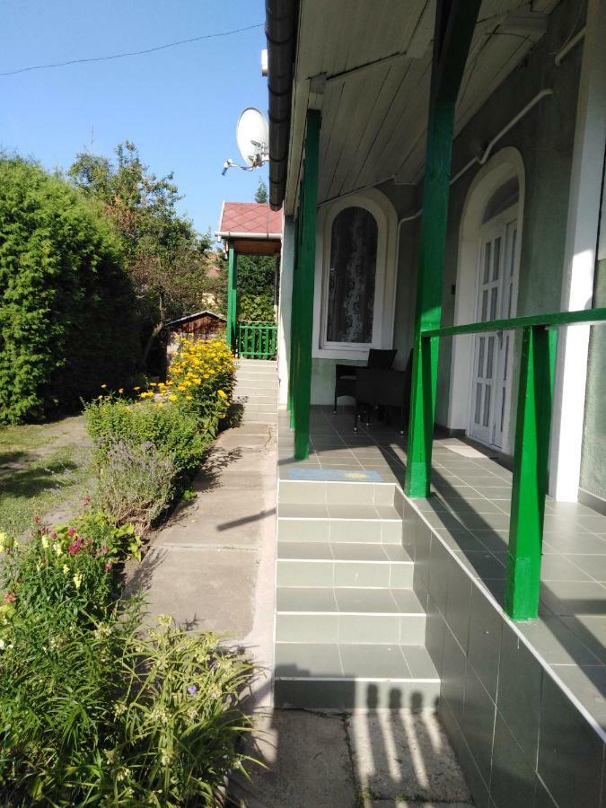Orgona Vendeghaz Miskolc Apartment Exterior photo