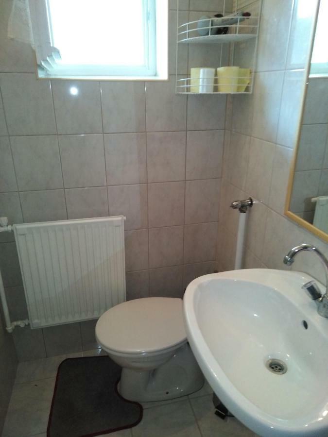 Orgona Vendeghaz Miskolc Apartment Exterior photo